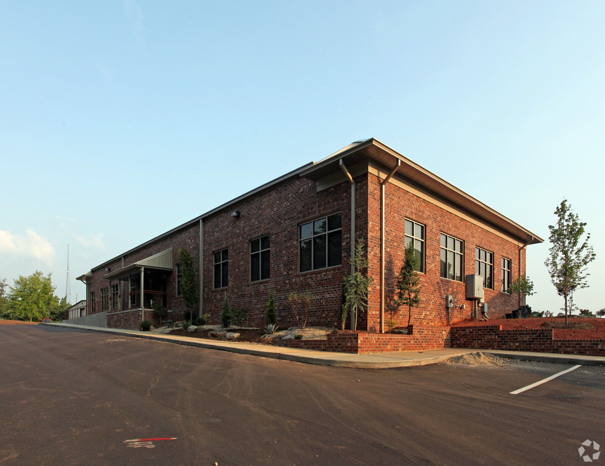 4740 Commercial Park Ct, Clemmons, NC 27012 Flex for Lease