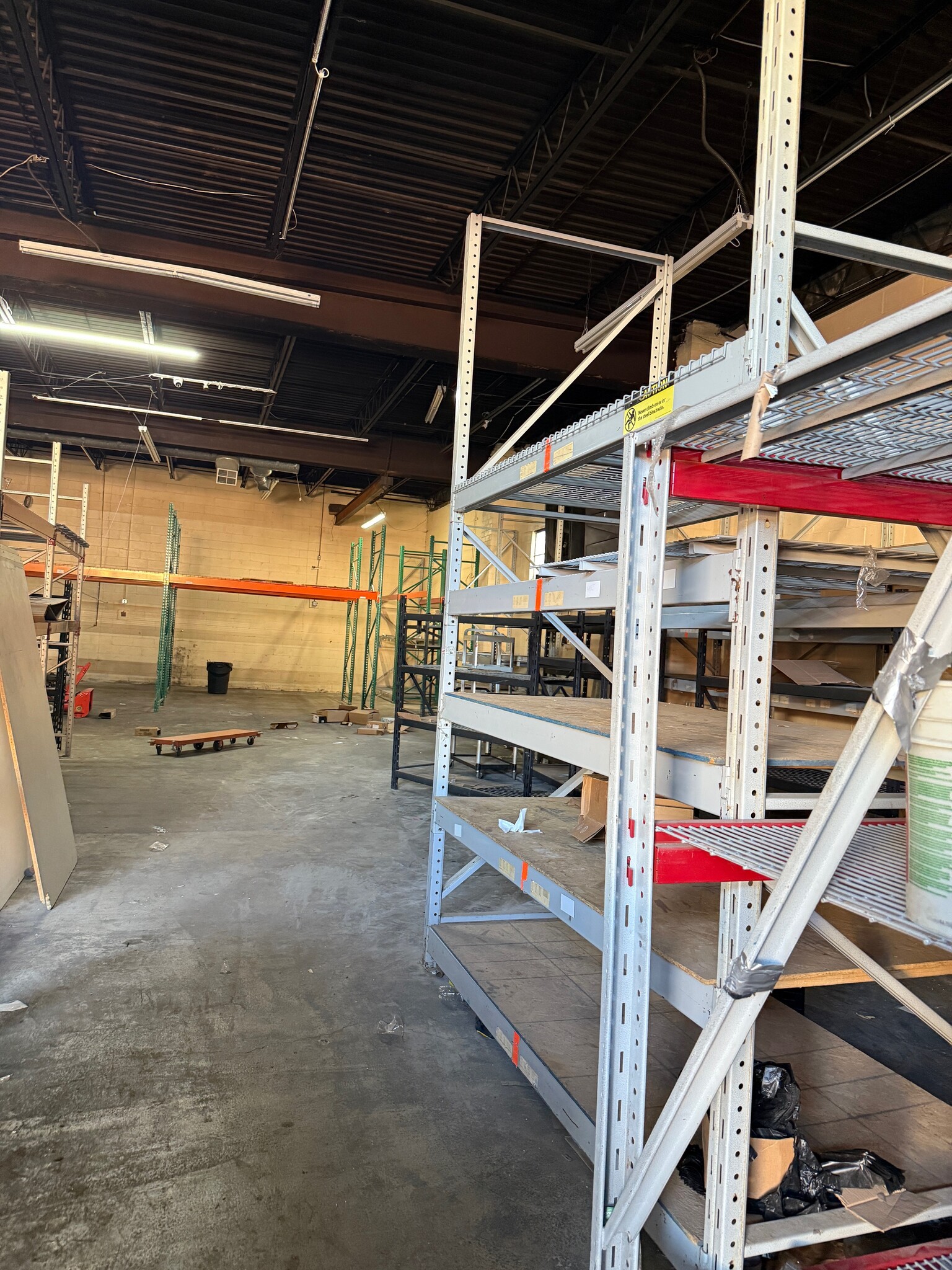 10108 97th Ave, Ozone Park, NY for lease Interior Photo- Image 1 of 3