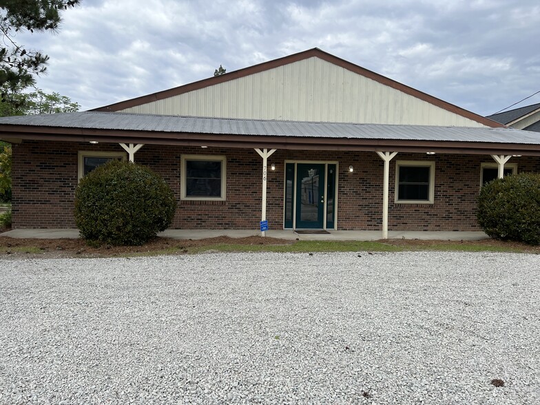 700-706 River Rd, Washington, NC for sale - Building Photo - Image 1 of 1