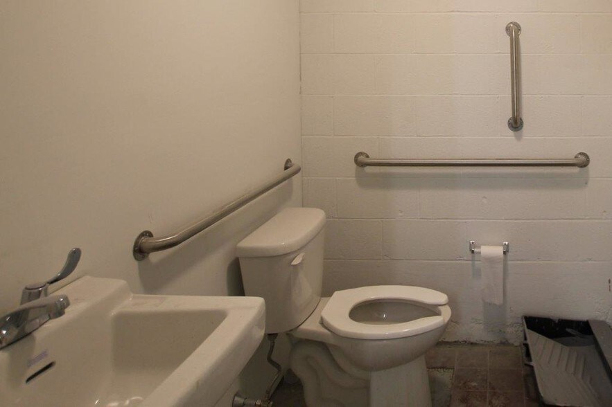 99 Fletcher Ave, Cranston, RI for sale - Building Photo - Image 1 of 1