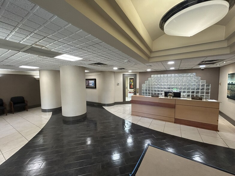 1145 S Utica Ave, Tulsa, OK for lease - Building Photo - Image 3 of 7