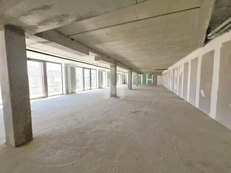 Office in Avon for sale - Building Photo - Image 3 of 14