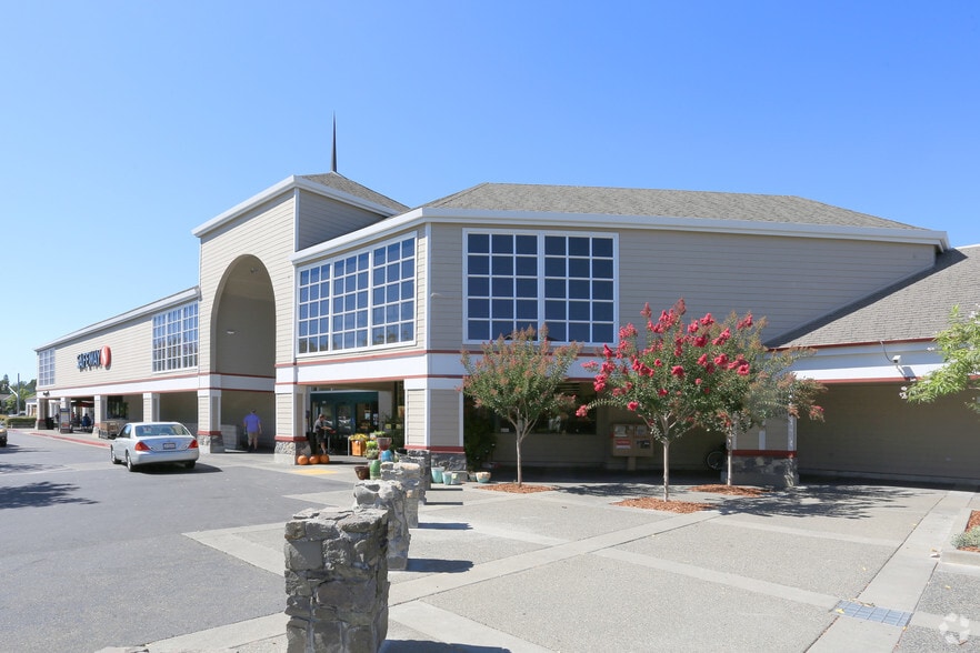 8900-9098 Brooks Rd S, Windsor, CA for lease - Building Photo - Image 1 of 5