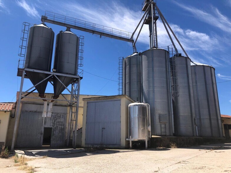 Land in Larrodrigo for sale - Building Photo - Image 3 of 5