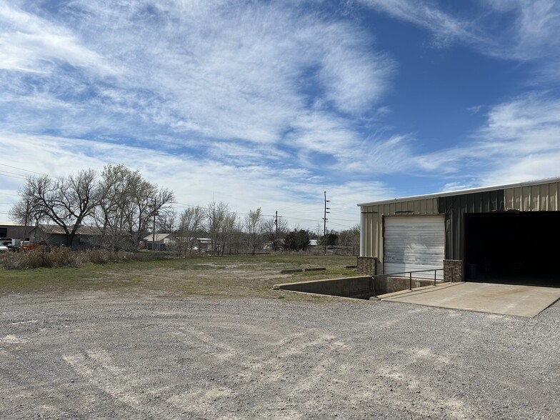 6 SW F Ave, Lawton, OK for lease - Building Photo - Image 3 of 9