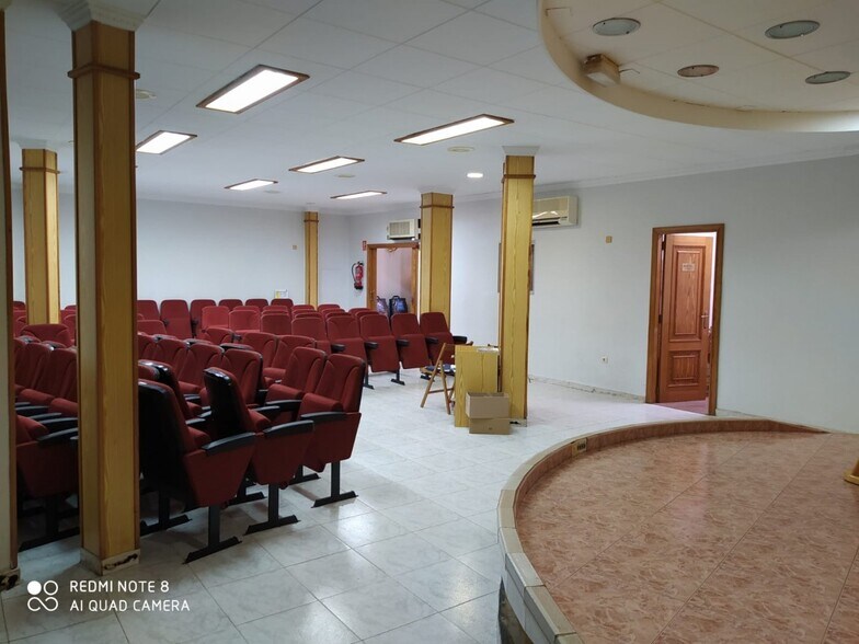 Retail in Algemesí for sale - Building Photo - Image 1 of 3