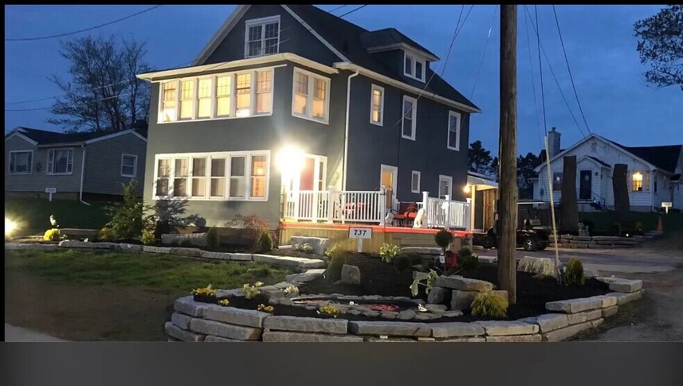 737 Lee Rd, Rochester, NY for sale - Building Photo - Image 1 of 1