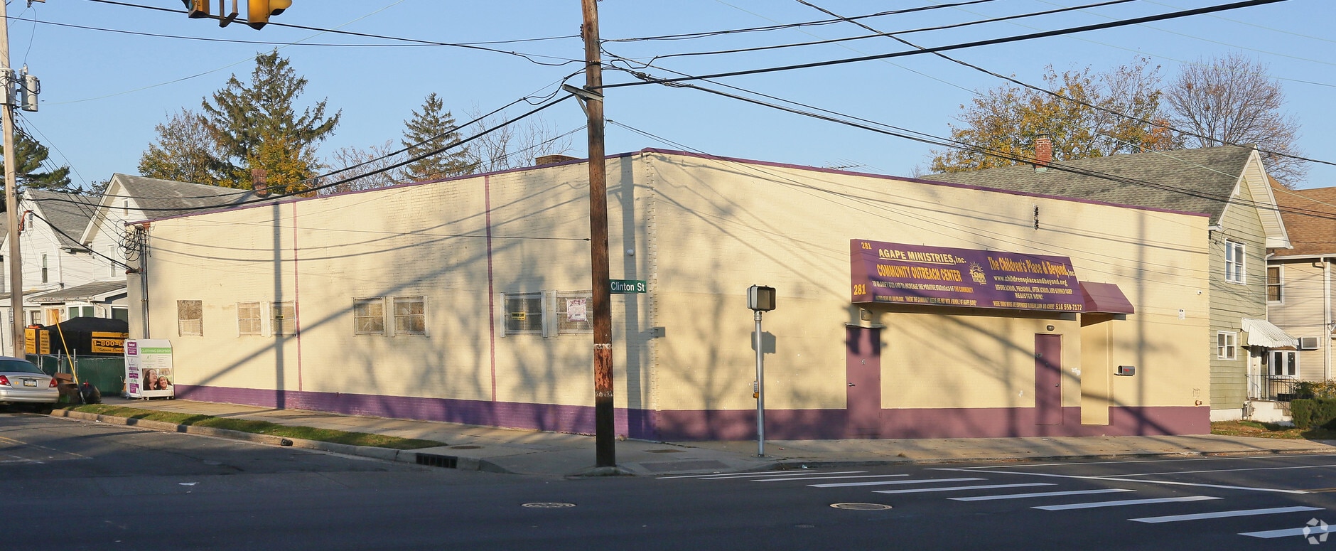 281 Clinton St, Hempstead, NY 11550