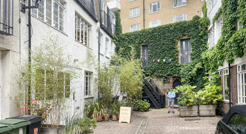 5-7A Kendrick Mews, London for sale - Primary Photo - Image 1 of 7