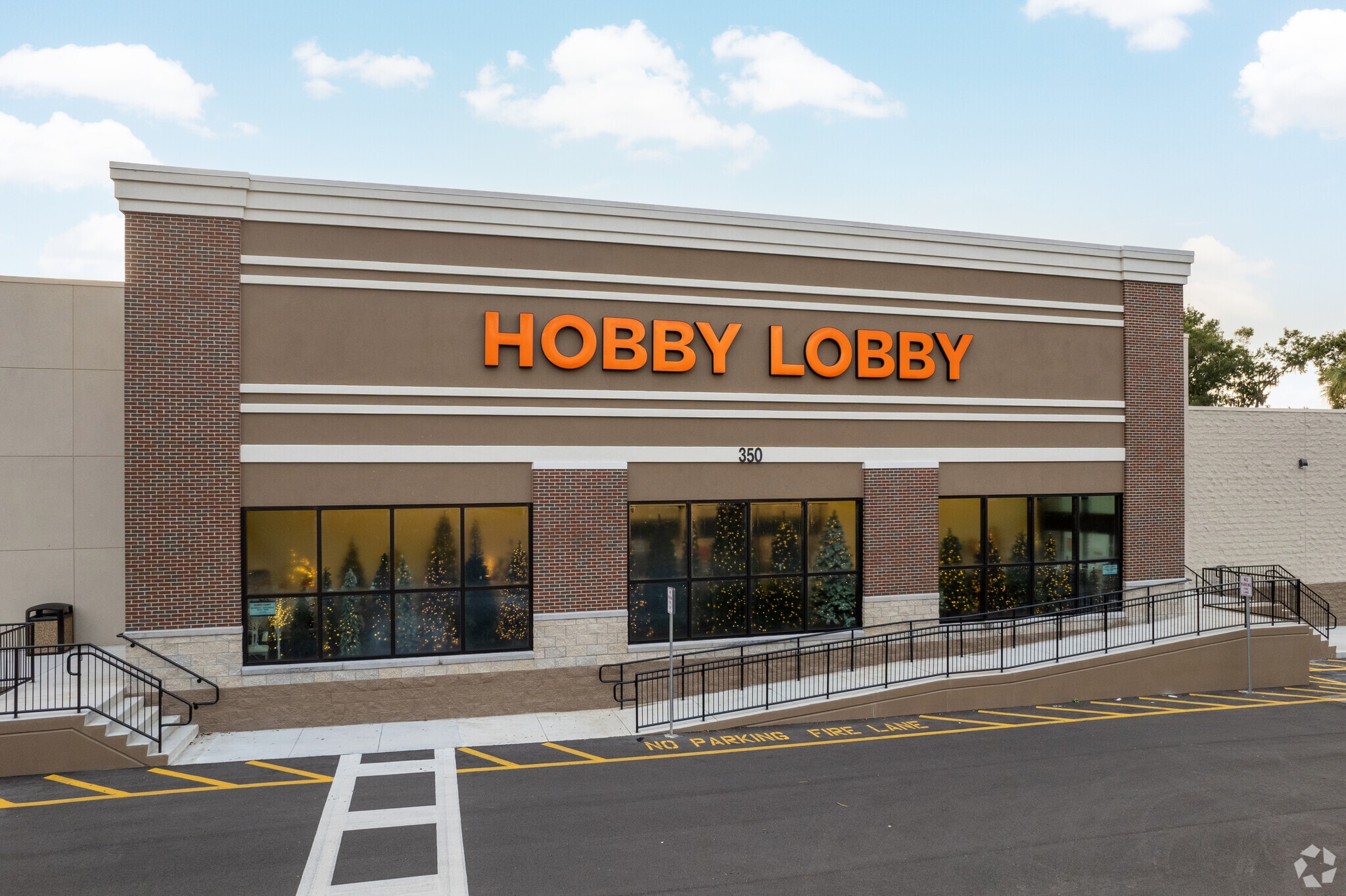 350 Altamonte Dr, Altamonte Springs, FL for lease Primary Photo- Image 1 of 6