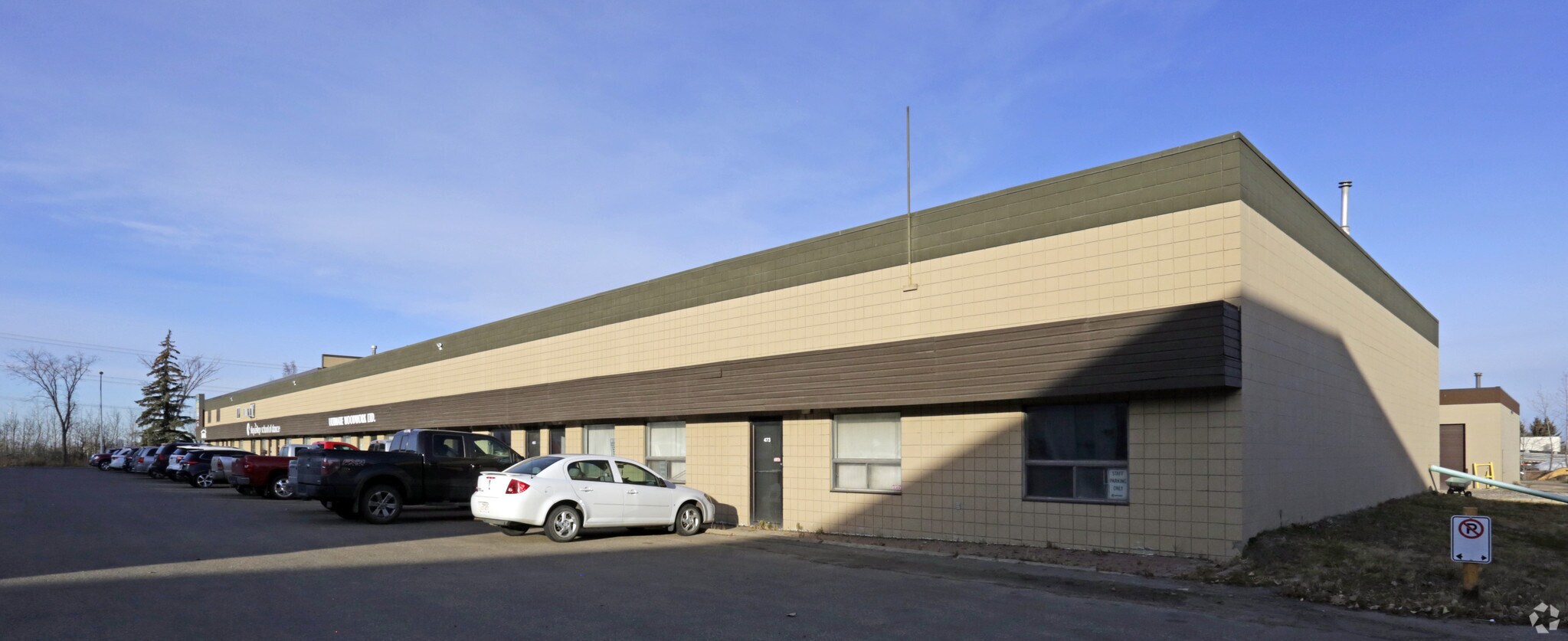 449-473 NW Sioux Rd, Sherwood Park, AB for sale Primary Photo- Image 1 of 1