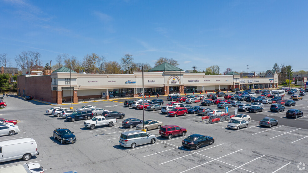 8100-8108 Loch Raven Blvd, Towson, MD for lease - Building Photo - Image 2 of 4