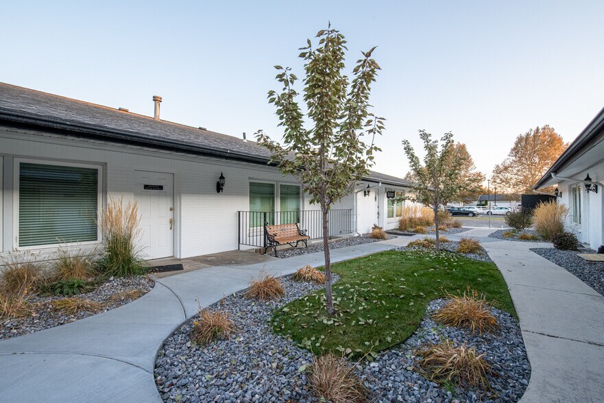 155-175 N 400 W, Orem, UT for sale - Building Photo - Image 1 of 1