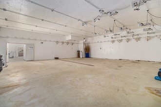 2569 111th Ave, Allegan, MI for lease Interior Photo- Image 2 of 17