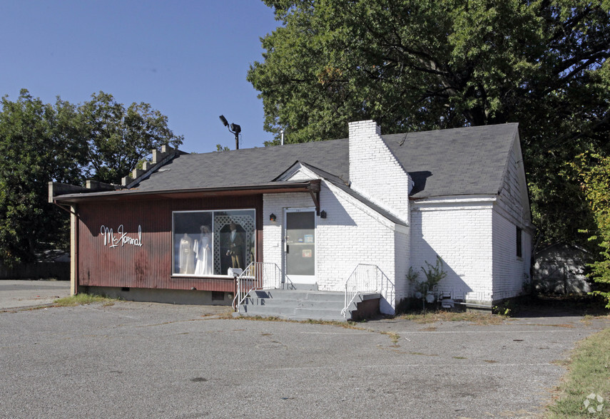 781 S Highland St, Memphis, TN for sale - Primary Photo - Image 1 of 1