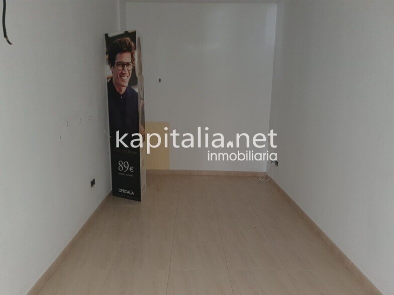 Retail in Ontinyent, Valencia for lease - Building Photo - Image 3 of 4