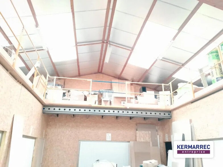 Flex in Betton for sale - Building Photo - Image 3 of 4