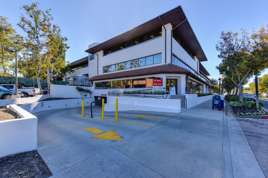 23622 Calabasas Rd, Calabasas, CA for sale - Building Photo - Image 1 of 1