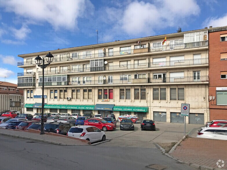 Plaza de Santa Ana, 4, Ávila, Ávila for lease - Building Photo - Image 3 of 3