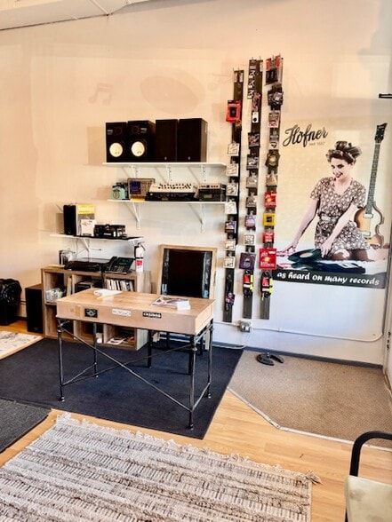 405-421 4th St, Wilmette, IL for lease - Building Photo - Image 3 of 5