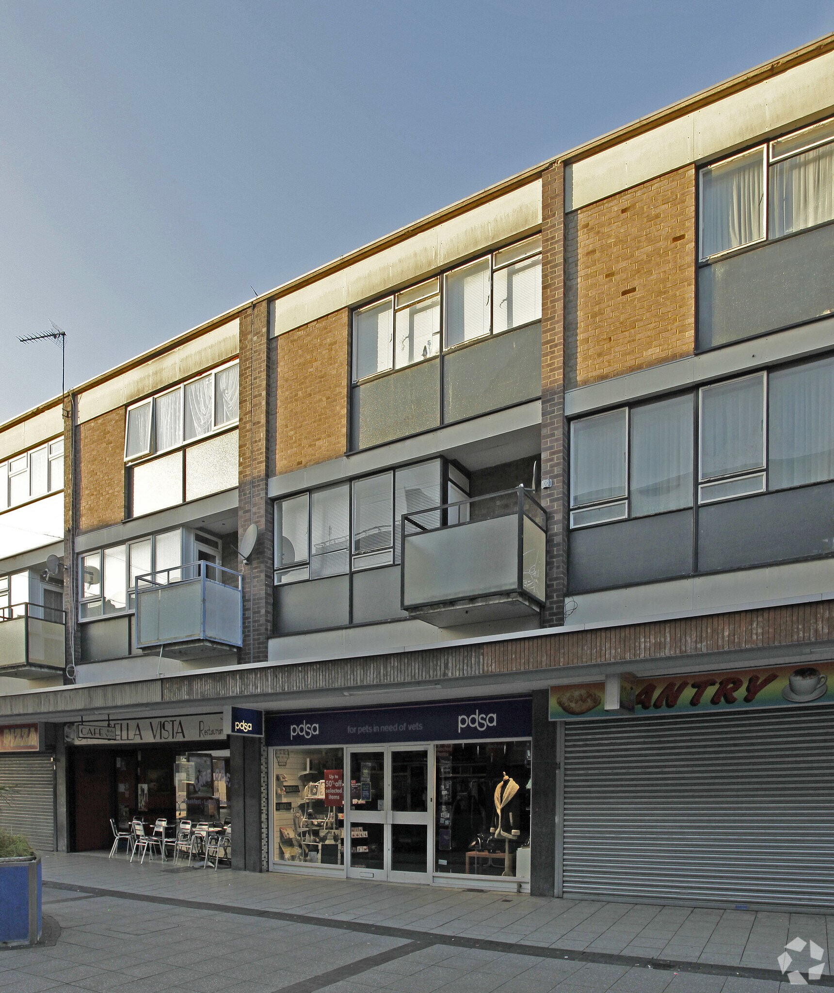 14 Queensway, Stevenage for sale Primary Photo- Image 1 of 1