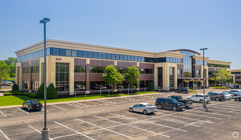 860 Blue Gentian Rd, Eagan, MN for lease - Building Photo - Image 1 of 4