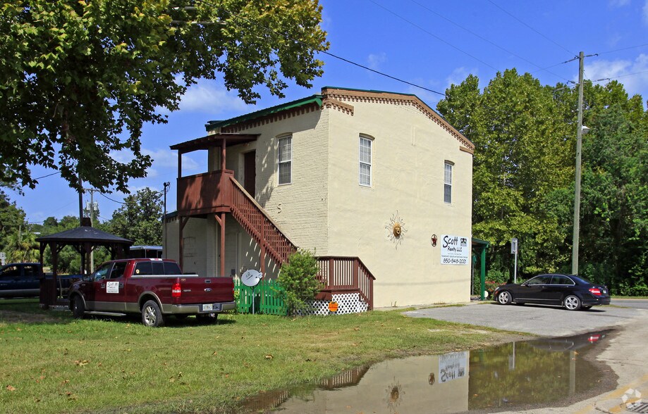 166 SW Us 221 Greenville FL 32331 - 166 SW Us 221 Greenville FL Building Photo 1 Large 