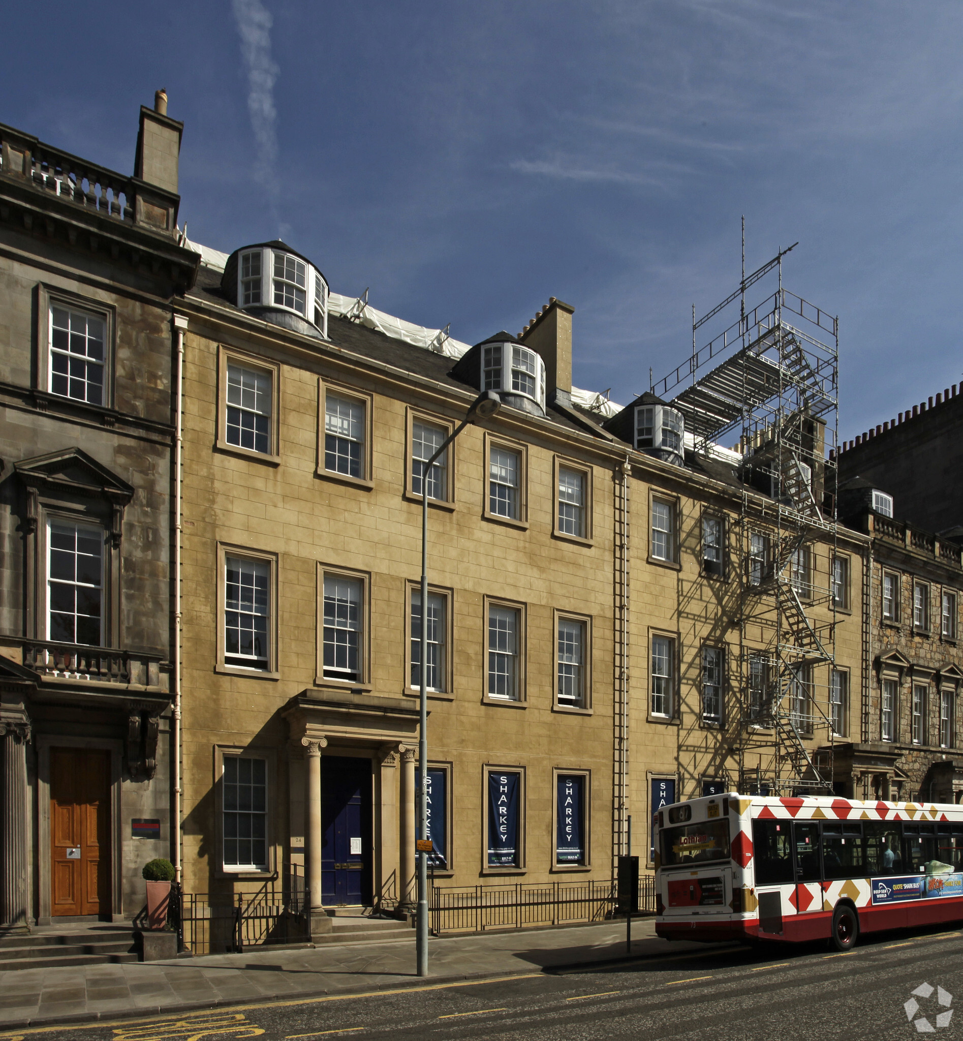 24-25 St. Andrew Sq, Edinburgh for lease Primary Photo- Image 1 of 2