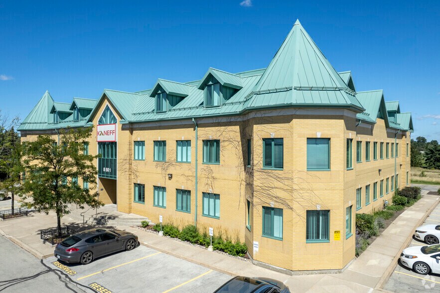 8501 Mississauga Rd, Brampton, ON for sale - Primary Photo - Image 1 of 1