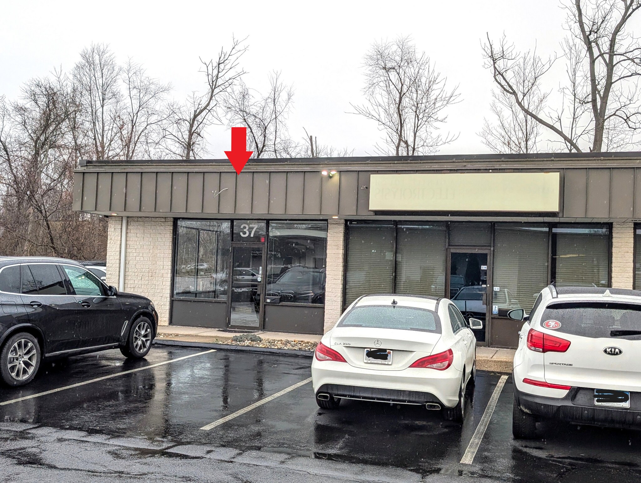 37-39 Webster Square Rd, Berlin, CT for lease Building Photo- Image 1 of 3