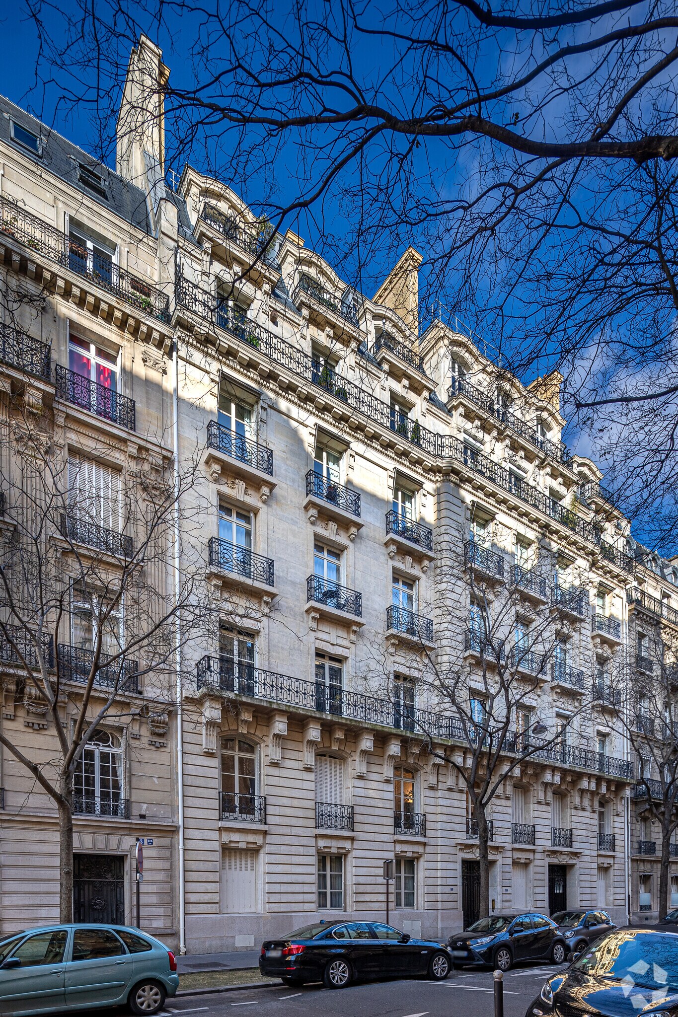 Multifamily in Paris for sale Primary Photo- Image 1 of 1