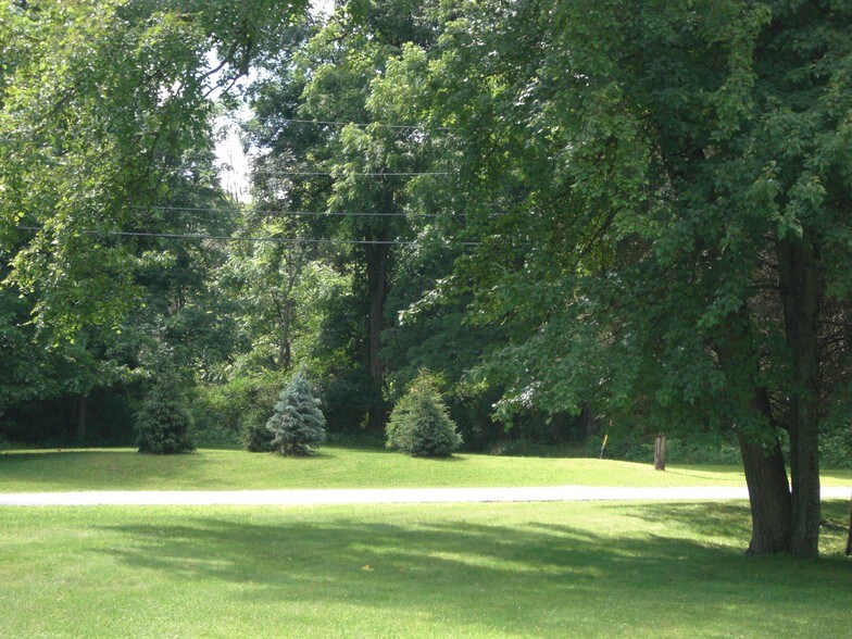 1 Coveview Ln, Rhinebeck, NY for sale - Primary Photo - Image 1 of 1