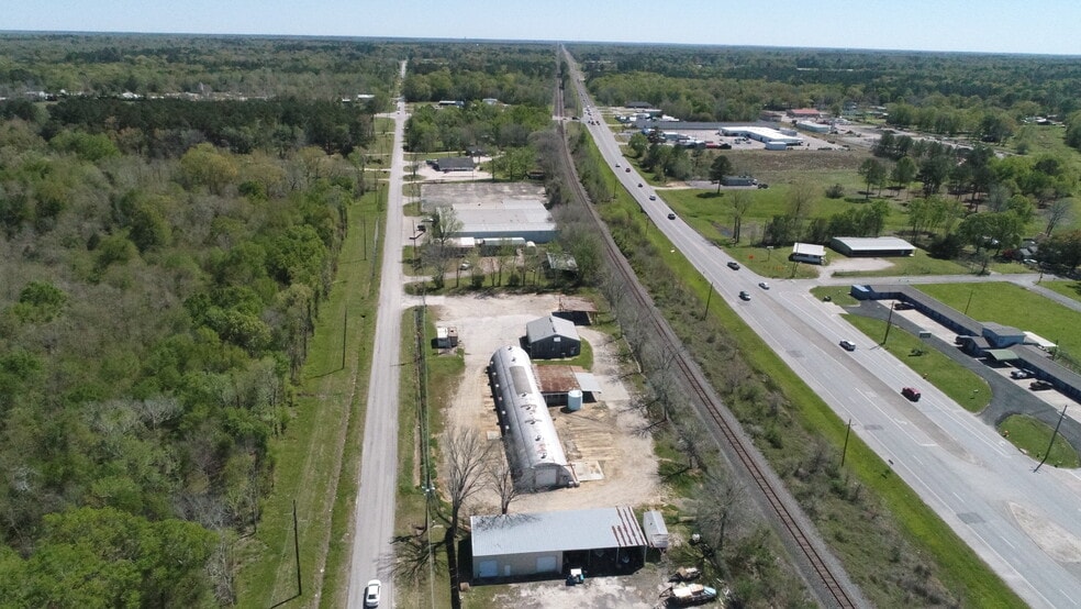 3020 Beaumont Ave, Liberty, TX for lease - Building Photo - Image 3 of 6