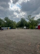 33W109 Butterfield Rd, Batavia, IL for lease Building Photo- Image 2 of 3