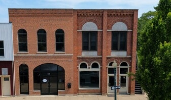 115 E Front St, Monroe MI - Parking Garage