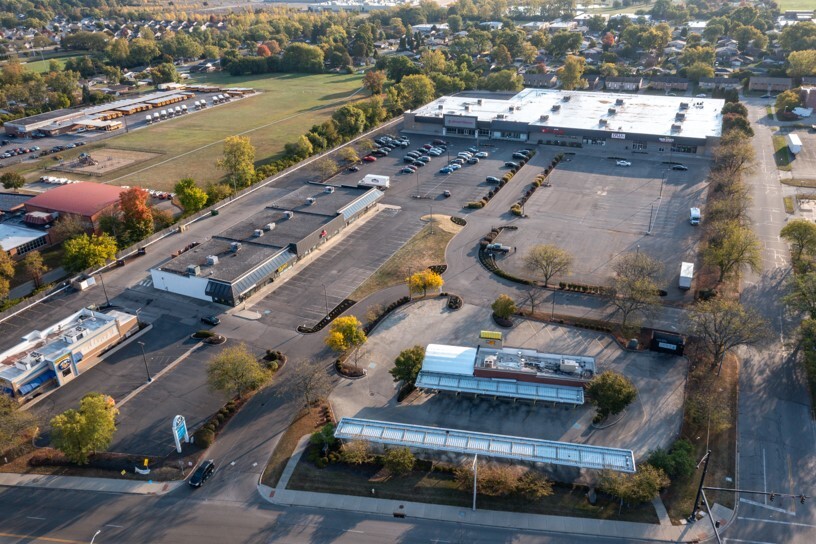 2724-2852 Wilmington Pike, Dayton, OH for lease - Building Photo - Image 1 of 8