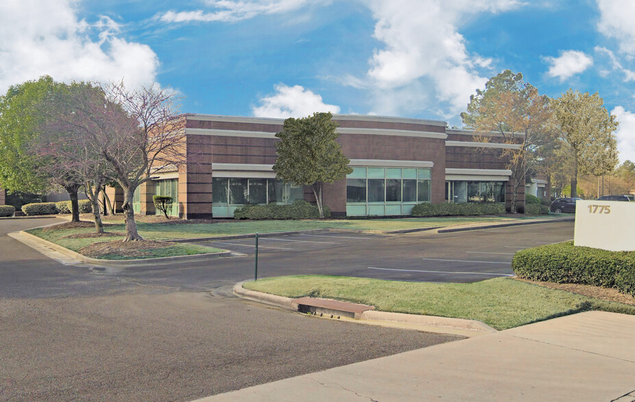 1775 Pyramid Pl, Memphis, TN for lease - Building Photo - Image 1 of 4