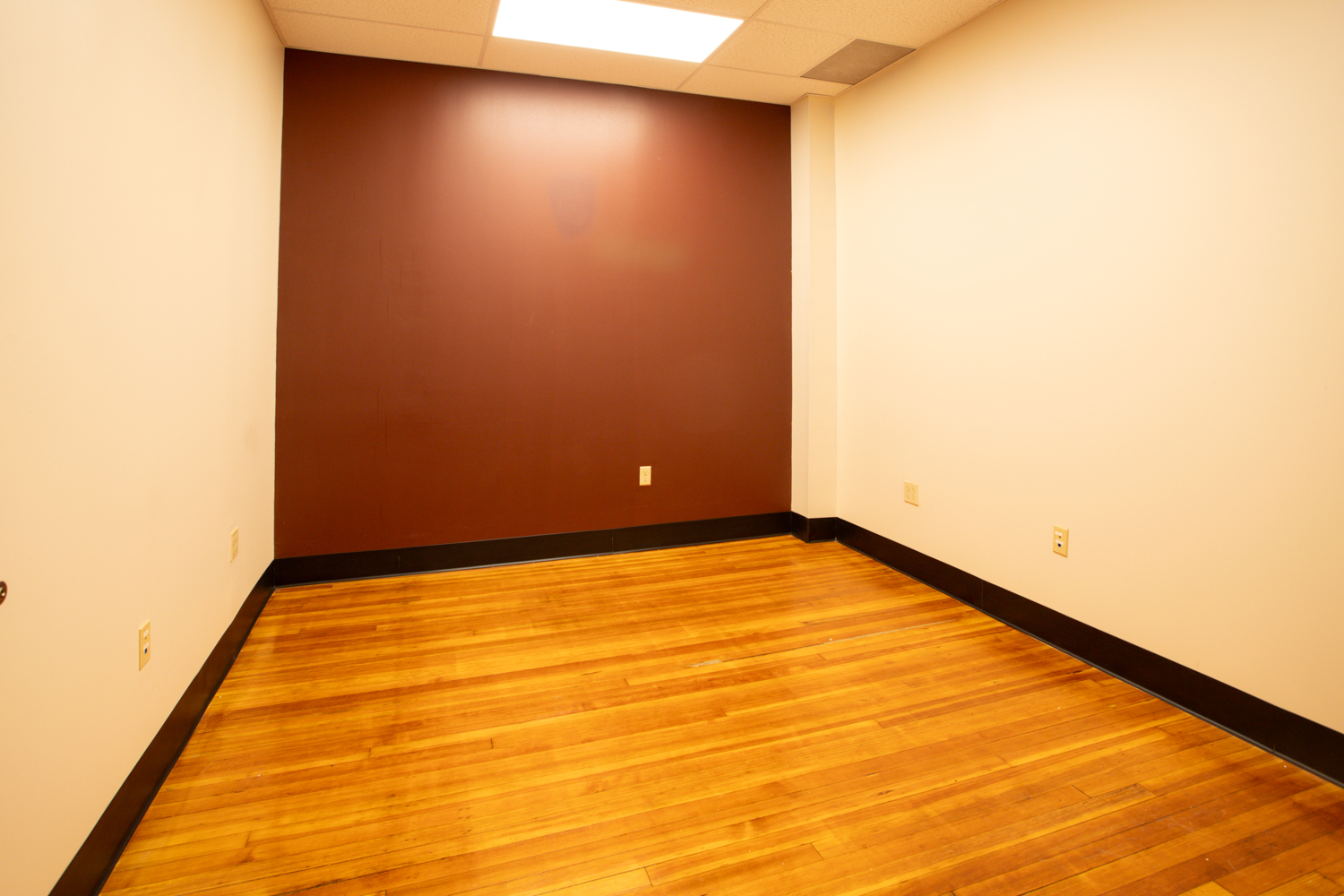 139 S Main St, Fall River, MA for lease Interior Photo- Image 1 of 8