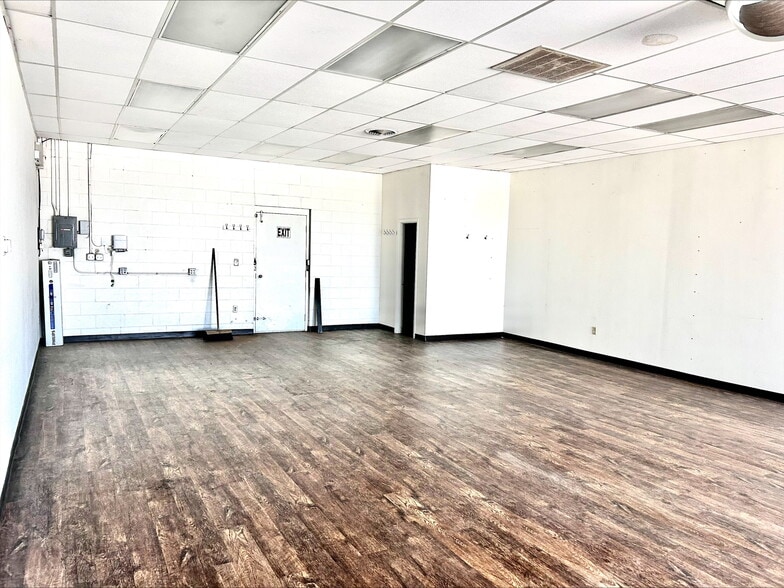 3410-3454 S Western St, Amarillo, TX for lease - Building Photo - Image 2 of 15