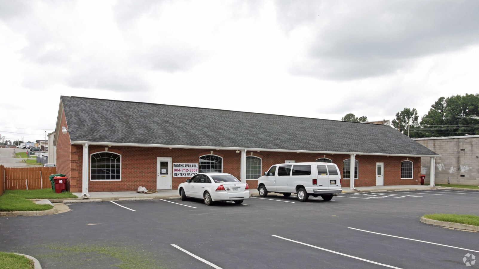 117 Orange Ave, Colonial Heights, VA 23834