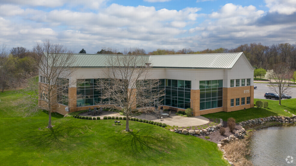 8175 Creekside Dr, Portage, MI for lease - Building Photo - Image 1 of 6