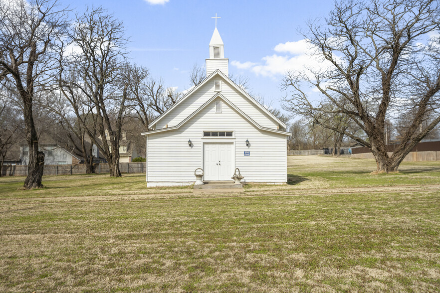 8350 S Harvard Ave, Tulsa, OK for sale - Building Photo - Image 1 of 32