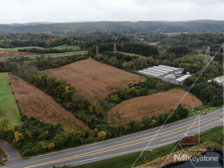 Pheasant Dr, Reading, PA for sale - Primary Photo - Image 1 of 1