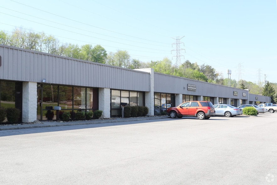 4028 Papermill Rd, Knoxville, TN for lease - Primary Photo - Image 2 of 10