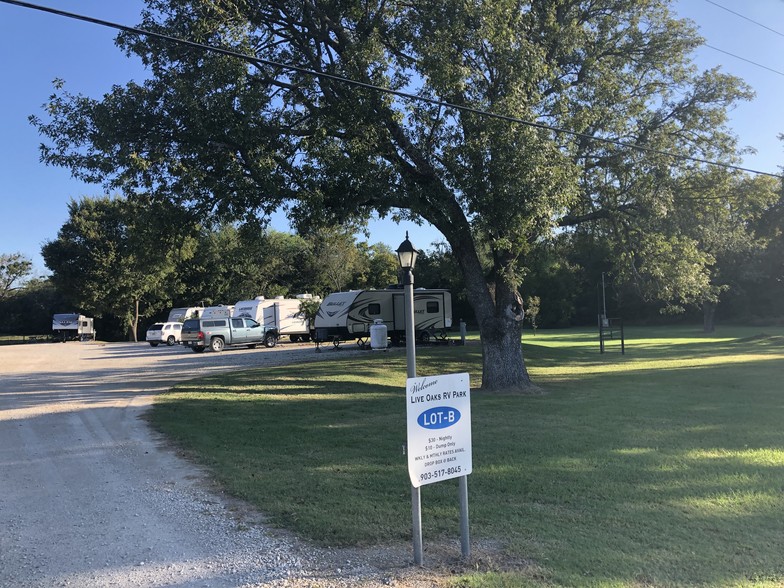 5081 County Road 42600, Paris, TX for sale - Primary Photo - Image 1 of 1