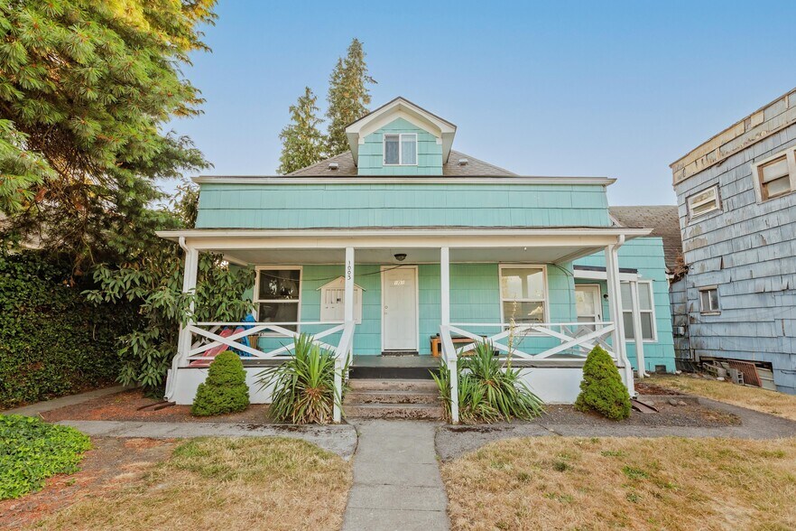 Multifamily in Centralia, WA for sale - Building Photo - Image 1 of 1