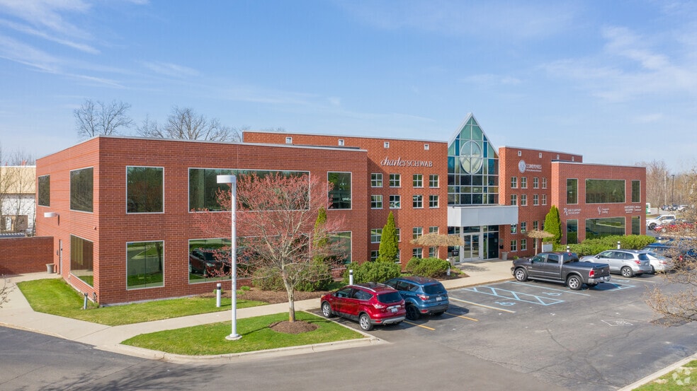 5136 Cascade Rd SE, Grand Rapids, MI for sale - Primary Photo - Image 1 of 1