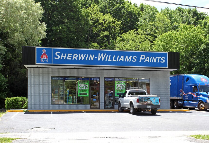 3104 E Cumberland Rd, Bluefield, WV for sale - Primary Photo - Image 1 of 1