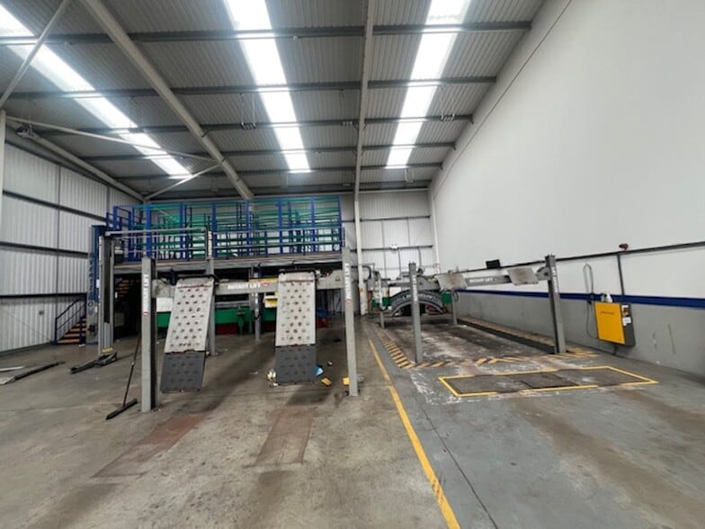 Western Rd, Bracknell for lease - Interior Photo - Image 3 of 8