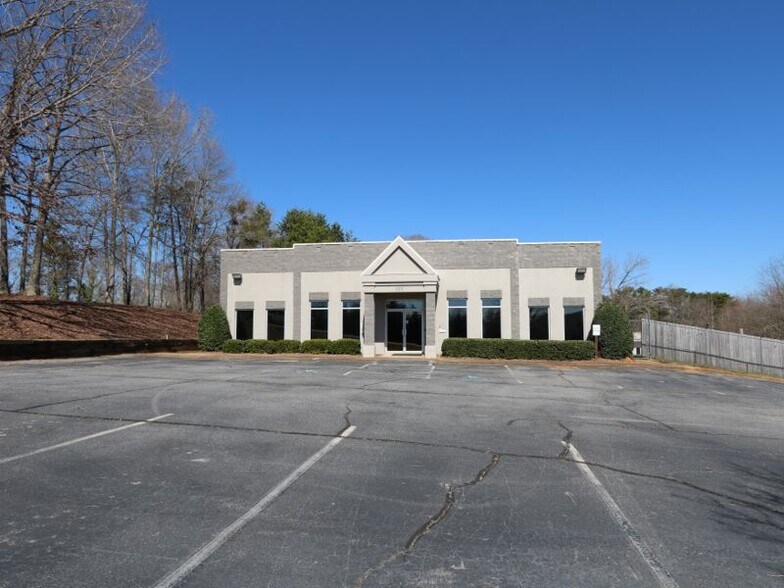 300 Ben Hamby Dr, Greenville, SC 29615